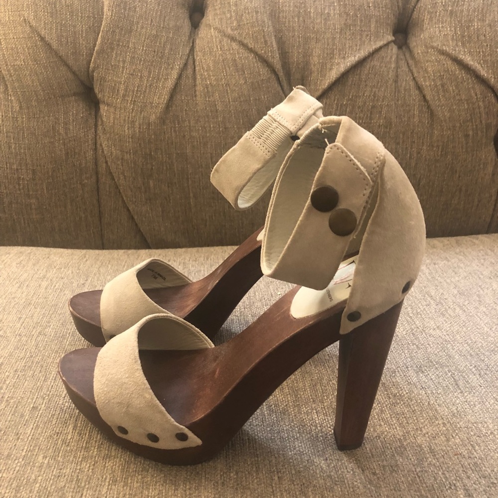 Diane Von Furstenberg Heeled Sandal